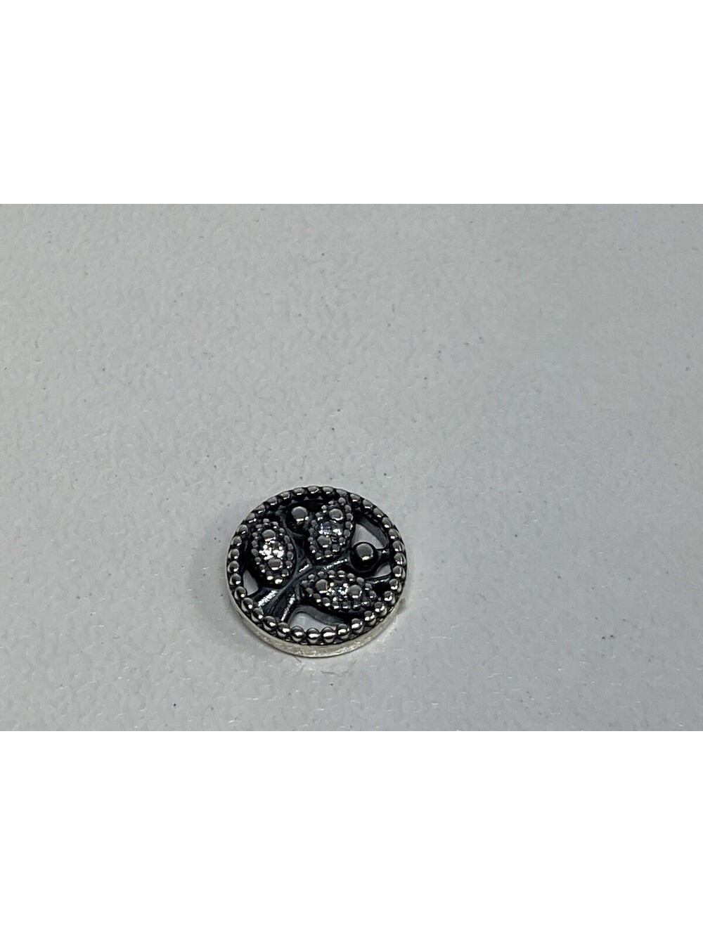 Pandora Sparkling Leaves Petit Locket Charm Retired